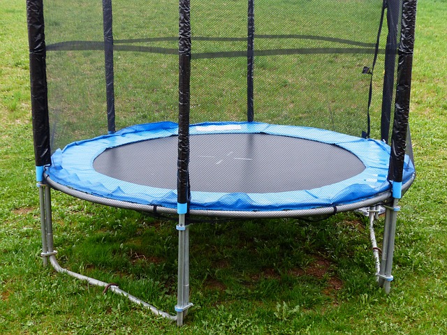 trampolína, ochranná síť
